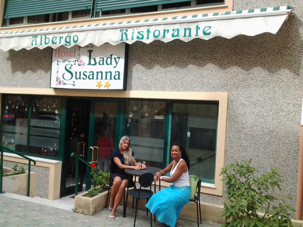 Hotel Lady Susanna Varraze Exterior foto
